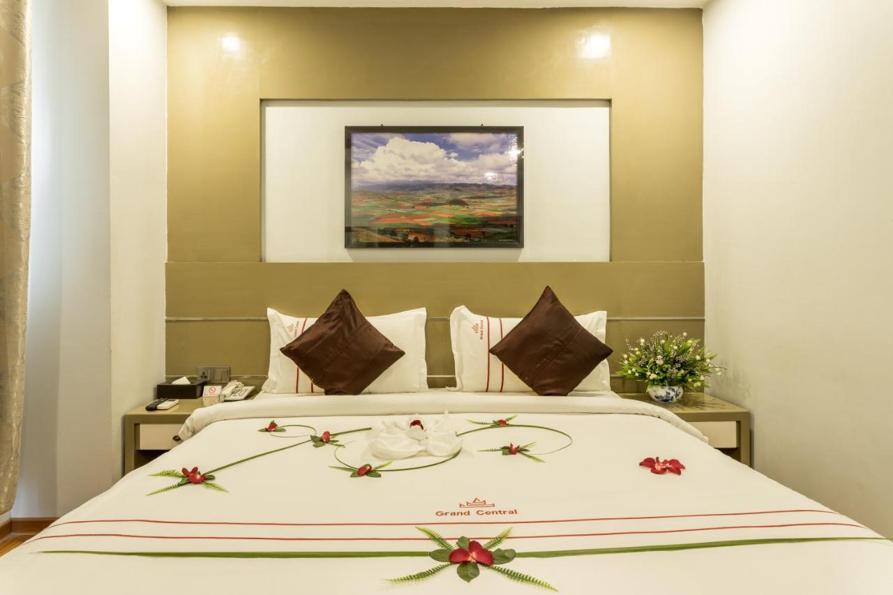 Grand Central Hotel Mandalay Buitenkant foto